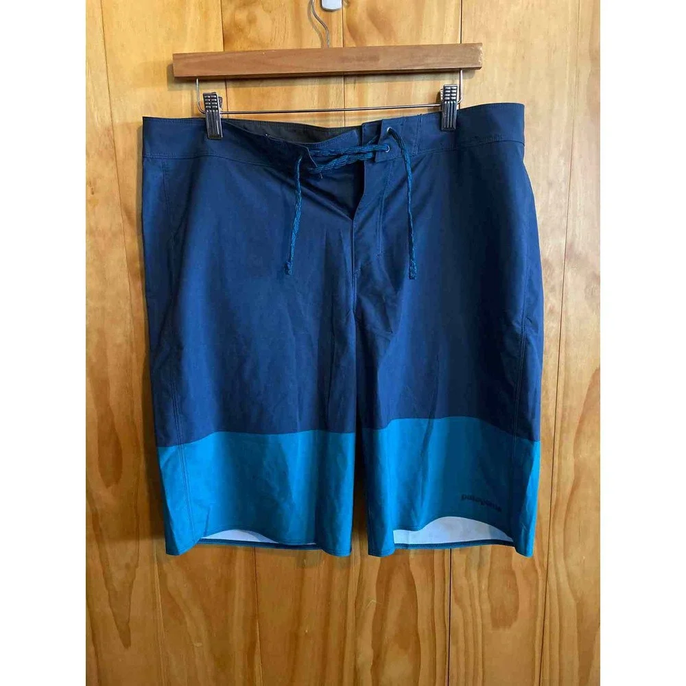 Size 34 Patagonia Men's Swim Trunks